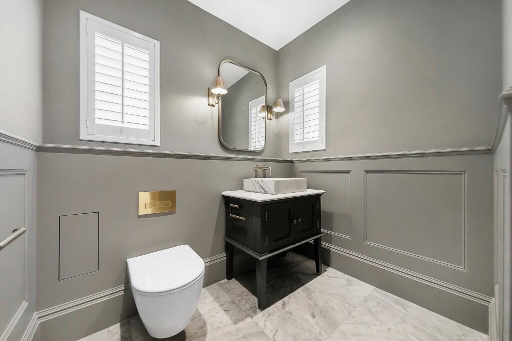 Guest Toilet