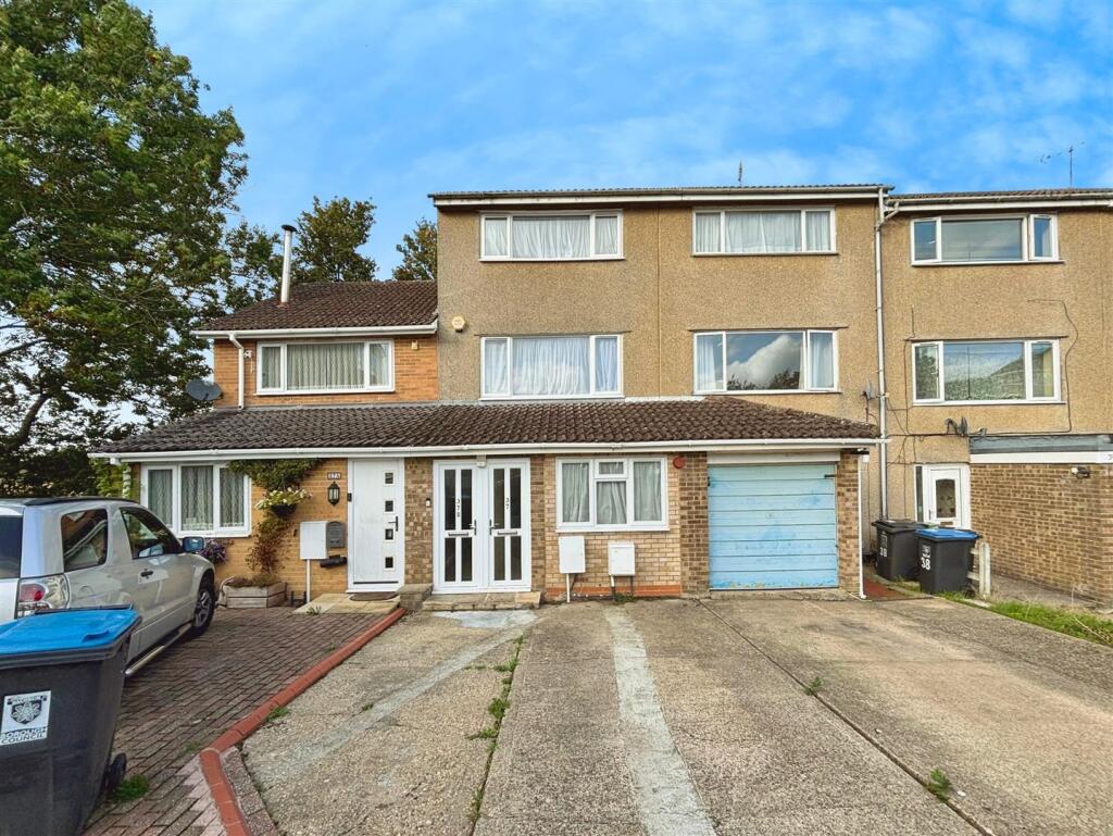 ca96728f-Photo 209-18-25 2C 2016 2036 2005.jpg