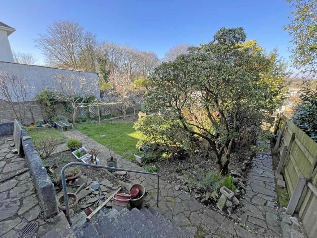 Torland Road 22 Garden 4.jpg