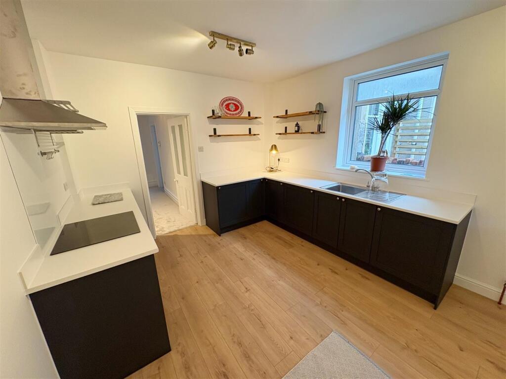 Kitchen_Breakfast room (1).jpg