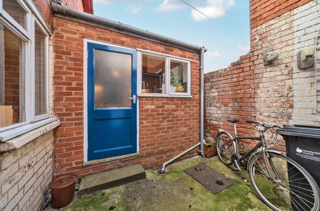 1386201-26-692973f4c4281