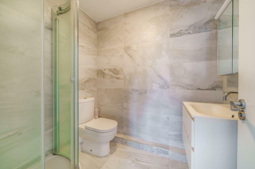En Suite Bathroom
