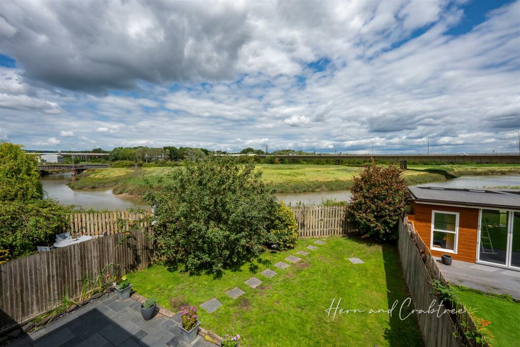 Page Drive, HernCrabtree (45).jpg