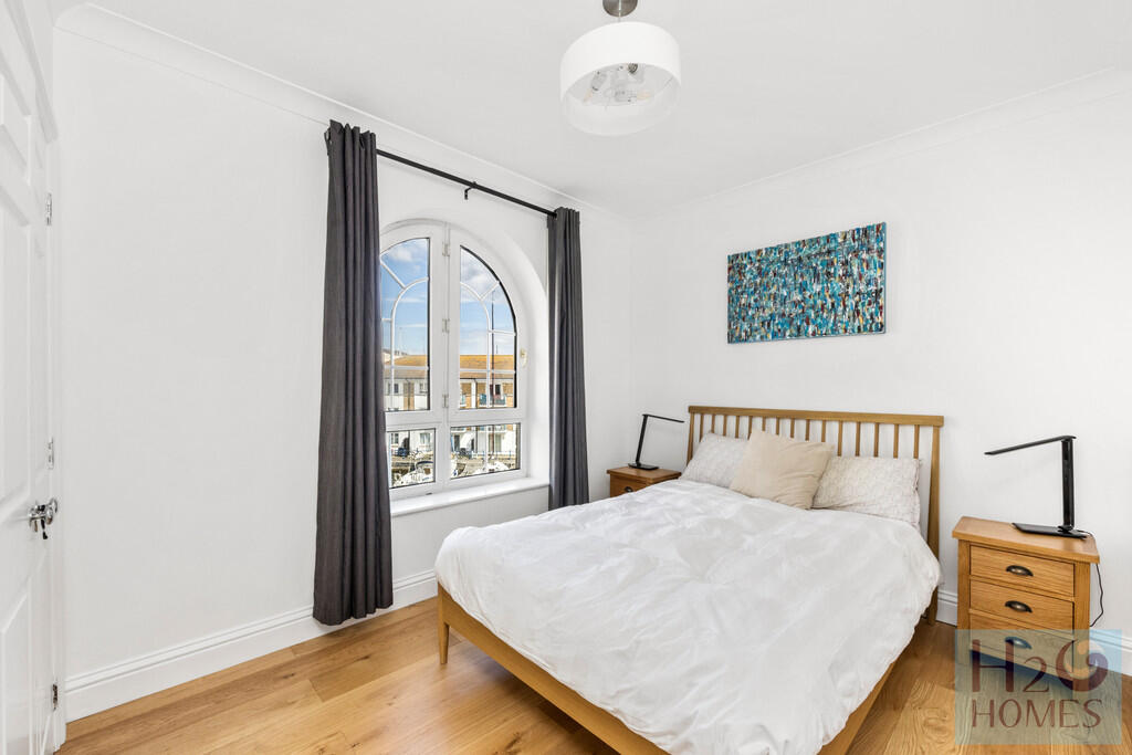 Wellington Court,...