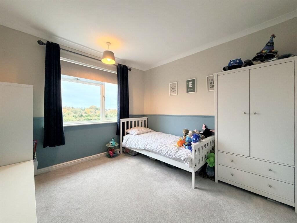 BEDROOM2