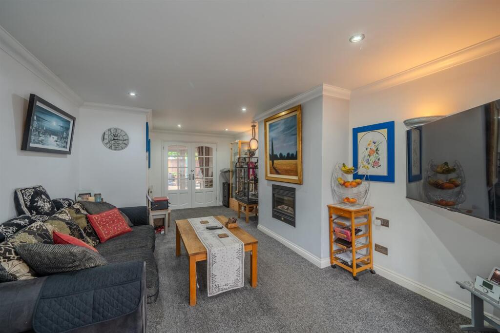 2 Nevern Walk-22.jpg