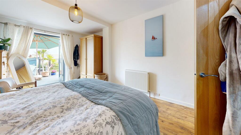 Master Bedroom with En Suite