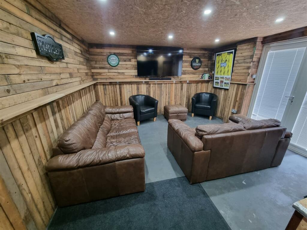 Garden Room 2