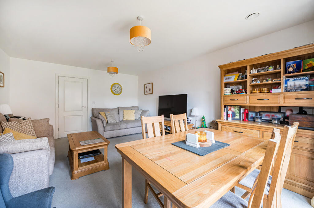 1374629-11-690a27...