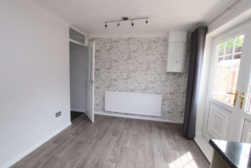 Kitchen diner photo 2