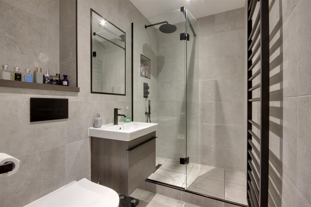 En-Suite Shower Room