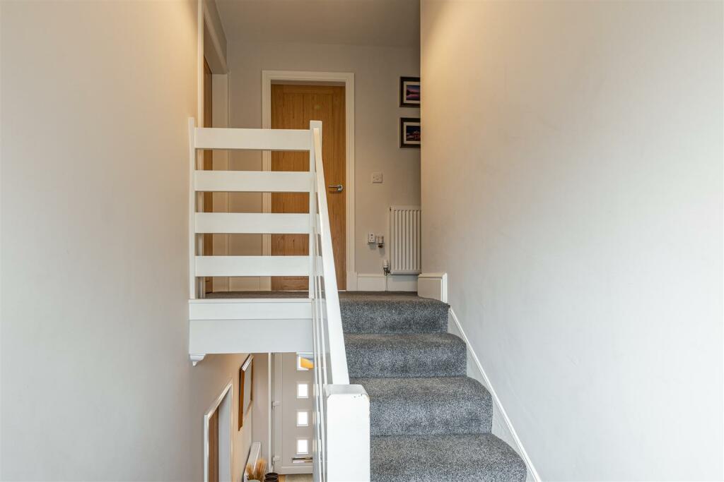 52 Tower Street Selkirk  (18).JPG