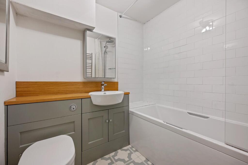FBL - Colet Gardens - Bathroom1 (1).jpg