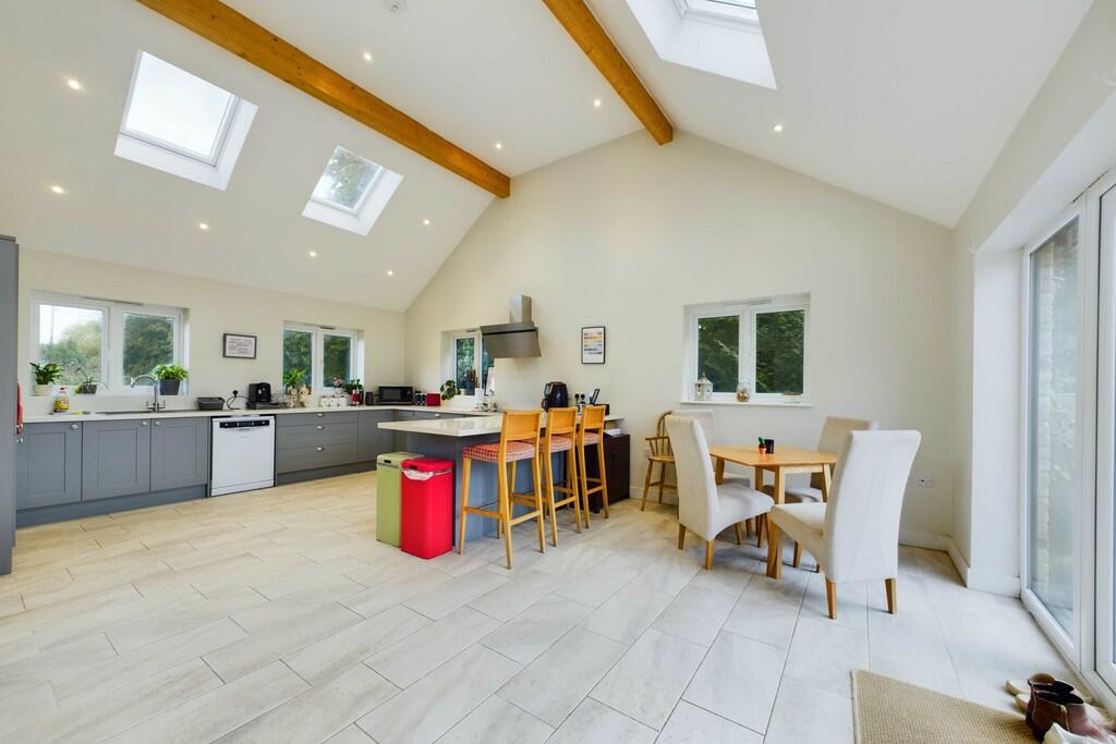 CAM01211G0-PR0109...