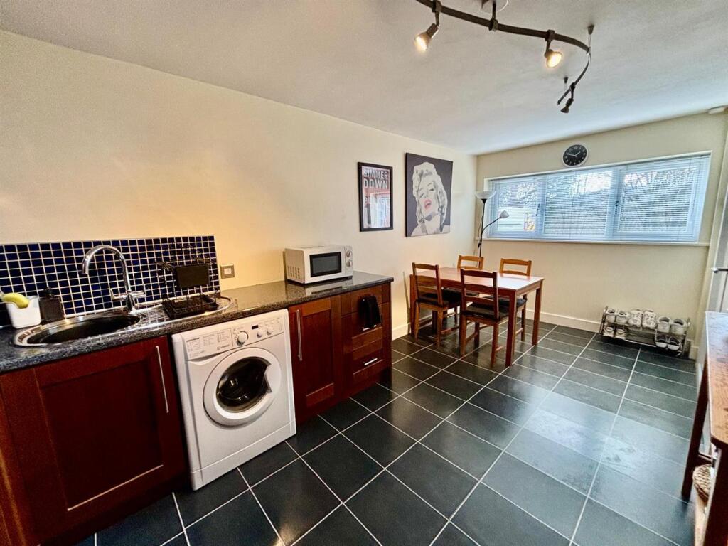 Fitted Dining Kitchen: