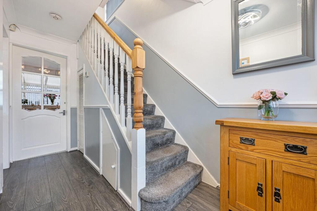 38 Broadstone Road HDR-5.jpg