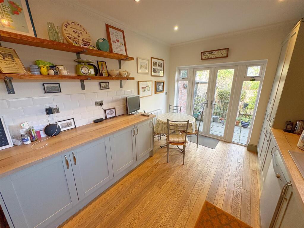 Kitchen_Breakfast room (1).jpg