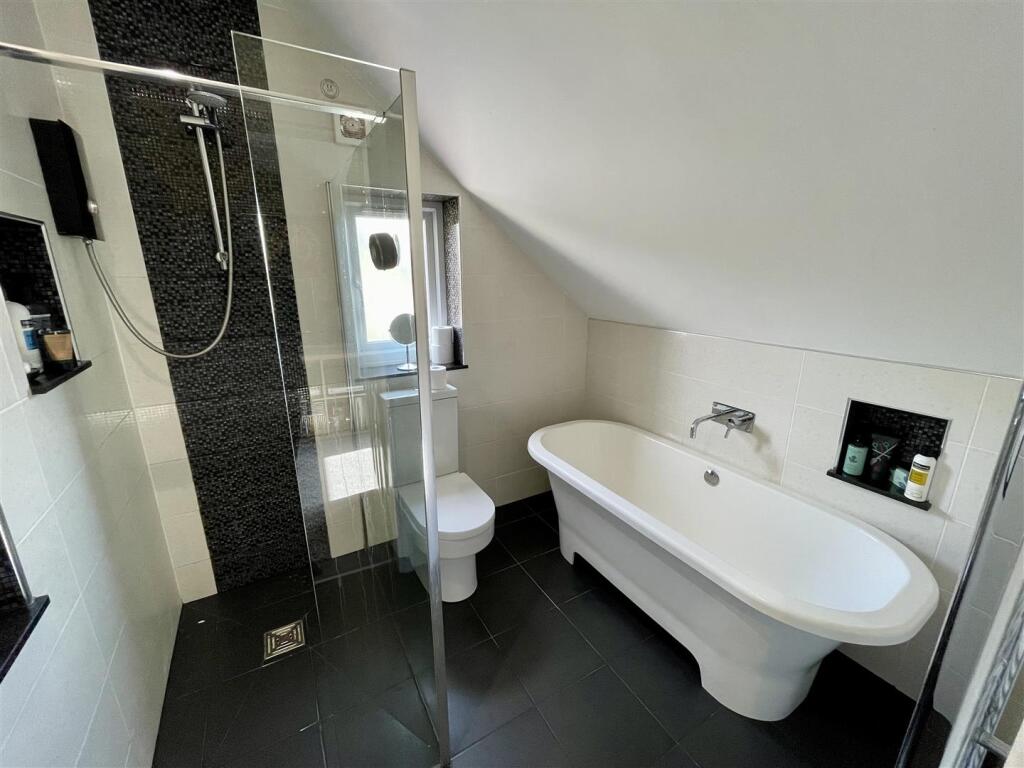 En-Suite Bedroom One