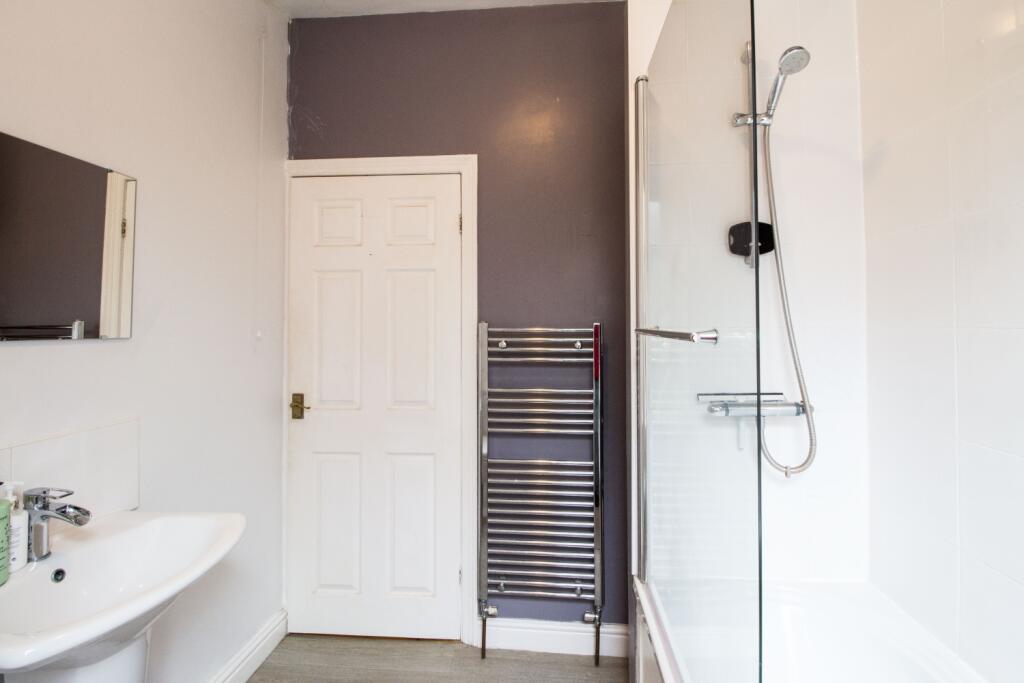 Bathroom 2 Eastfield Road, Mirfield, WF14 0QR EweM