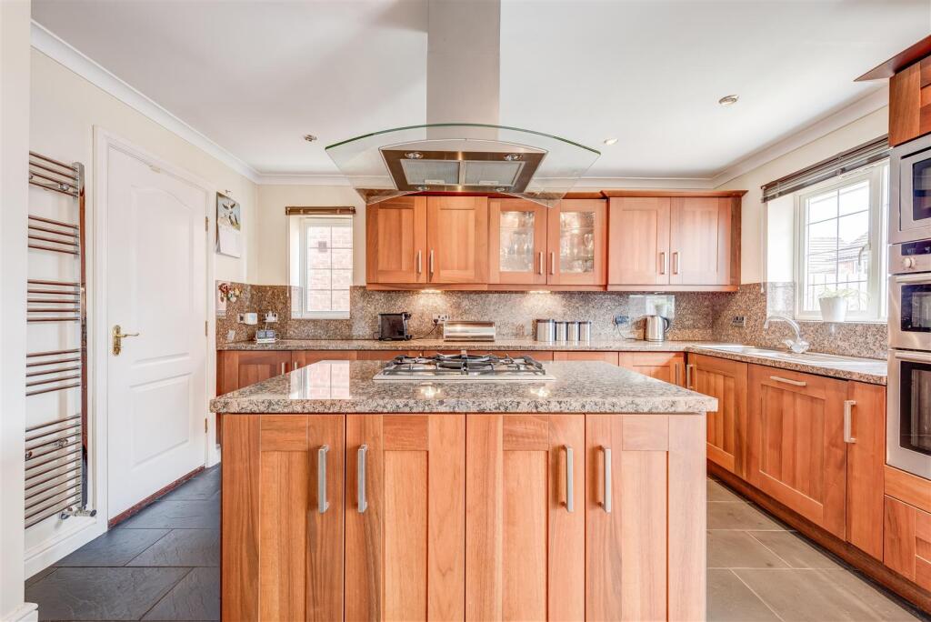 6NewtonVale(Interior)-9.jpg