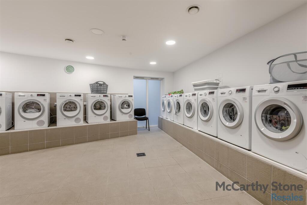 8672597-interior19.jpg