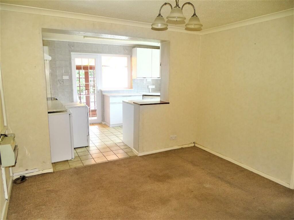 OPEN PLAN TO KITCHEN