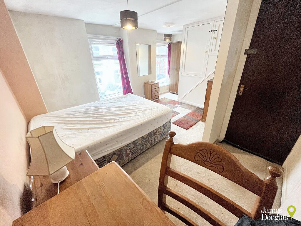 Bed12 (1)