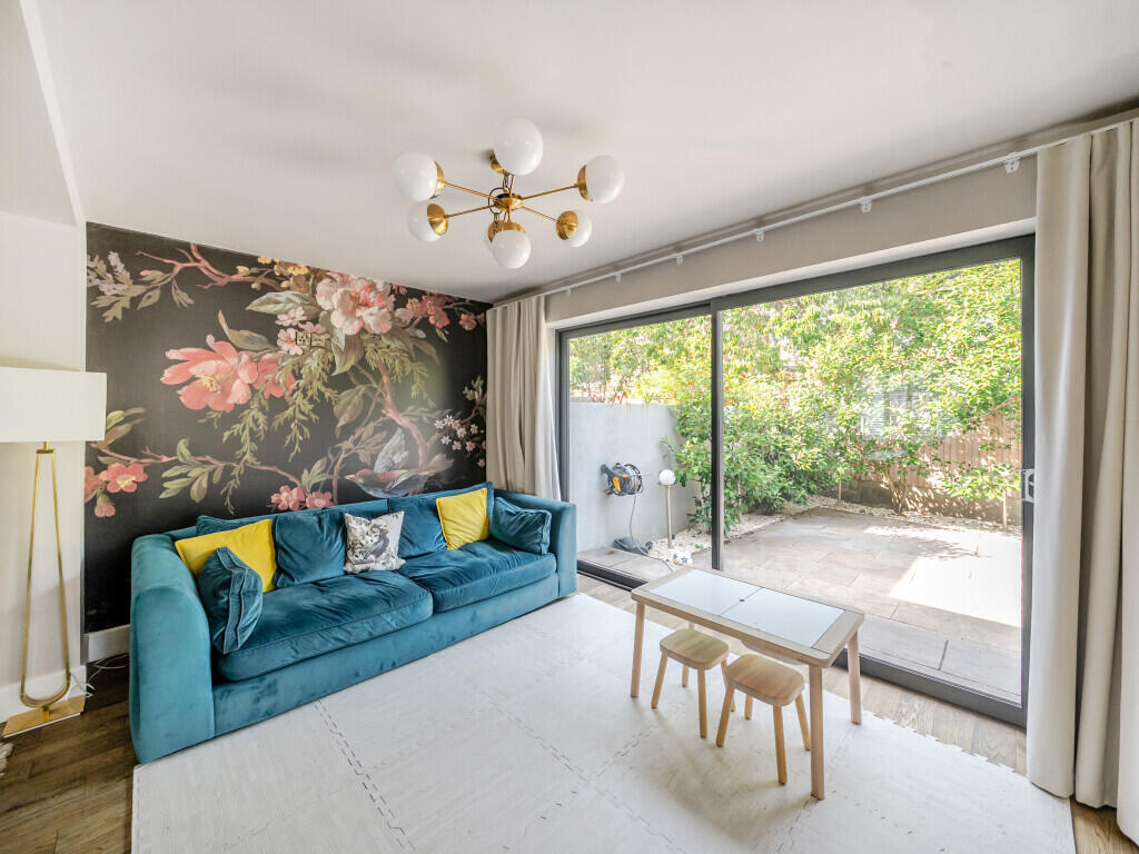 1340793-17-689cad...