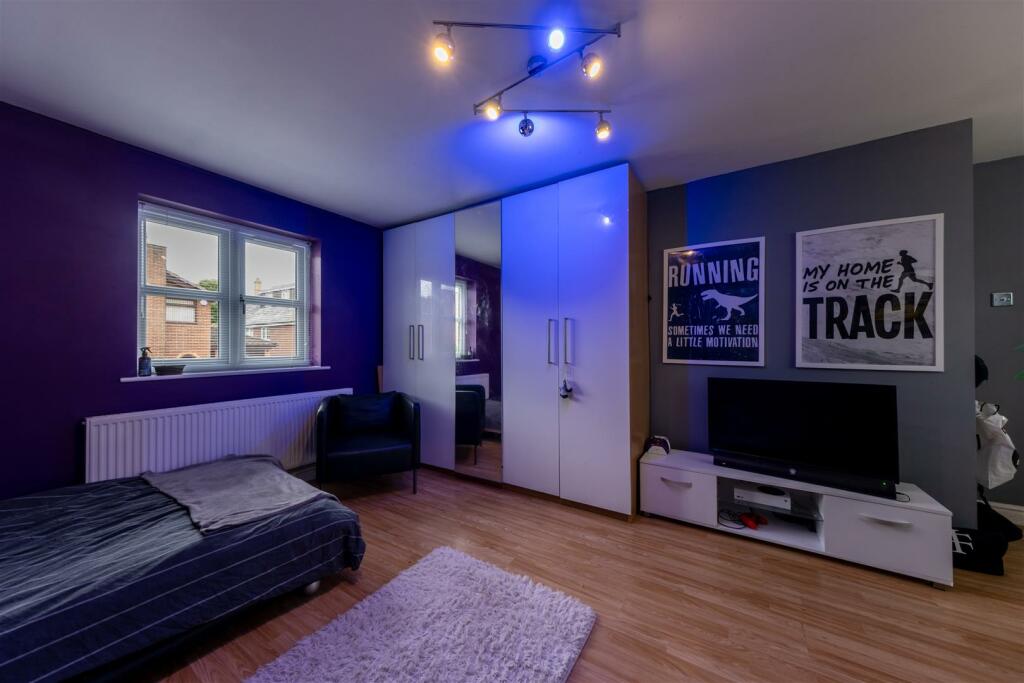 3 Spring Mews-030.jpg