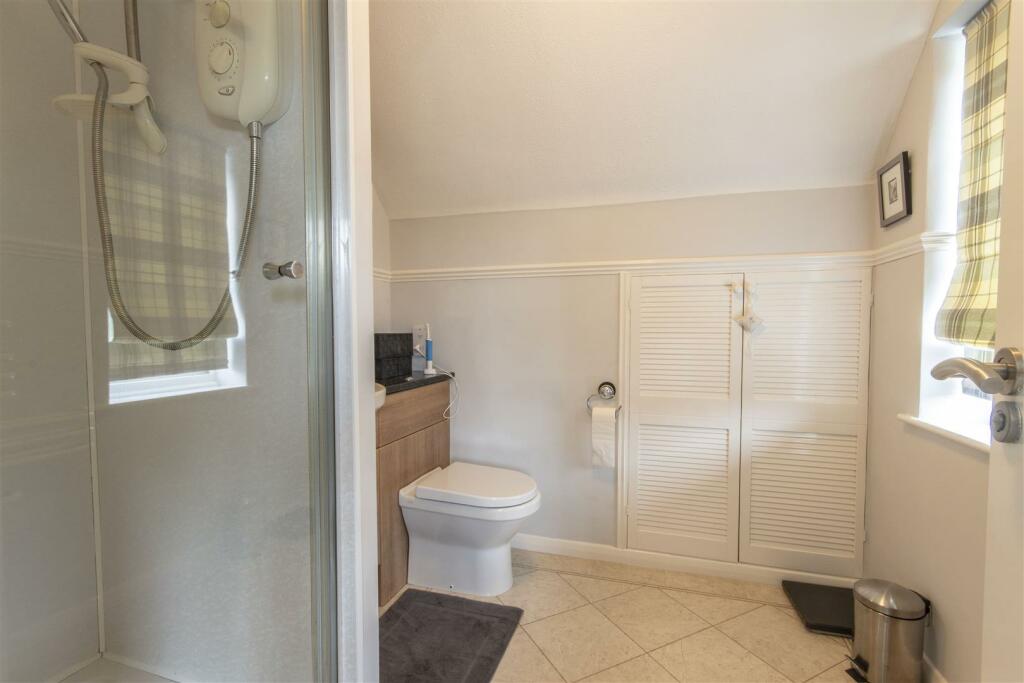 En Suite Shower Room