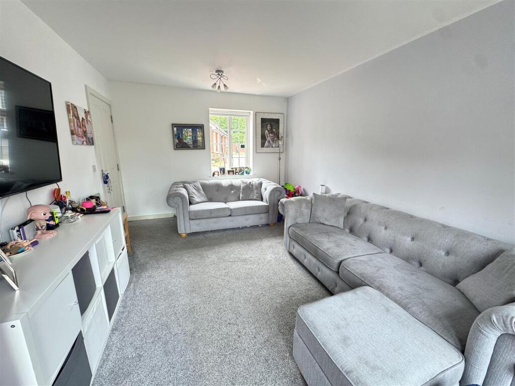 Sitting room.jpg