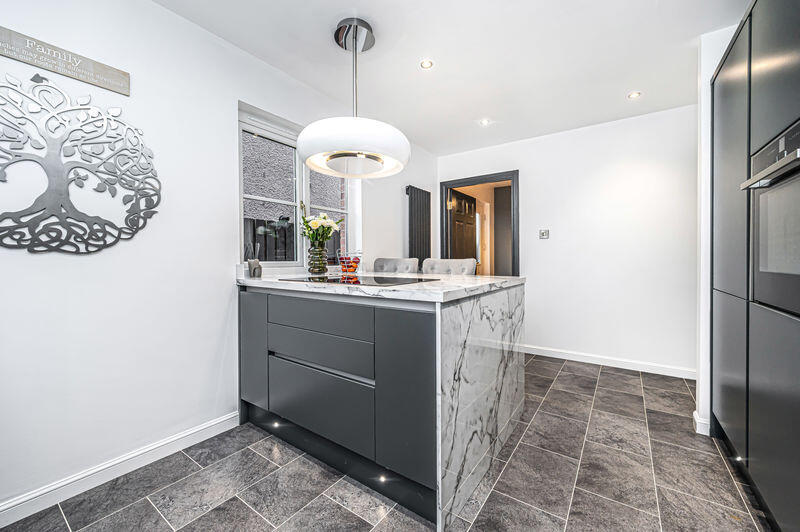 Breakfasting Kitchen