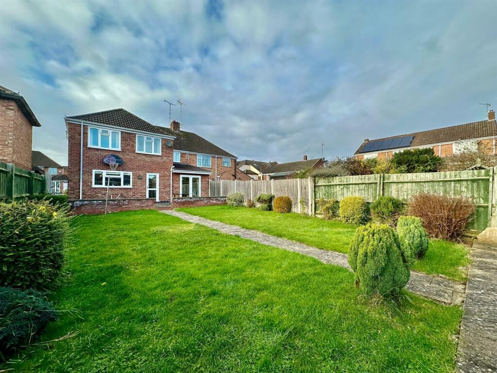 WhatsApp Image 2024-12-09 at 13.59.01_3e9fa750.jpg