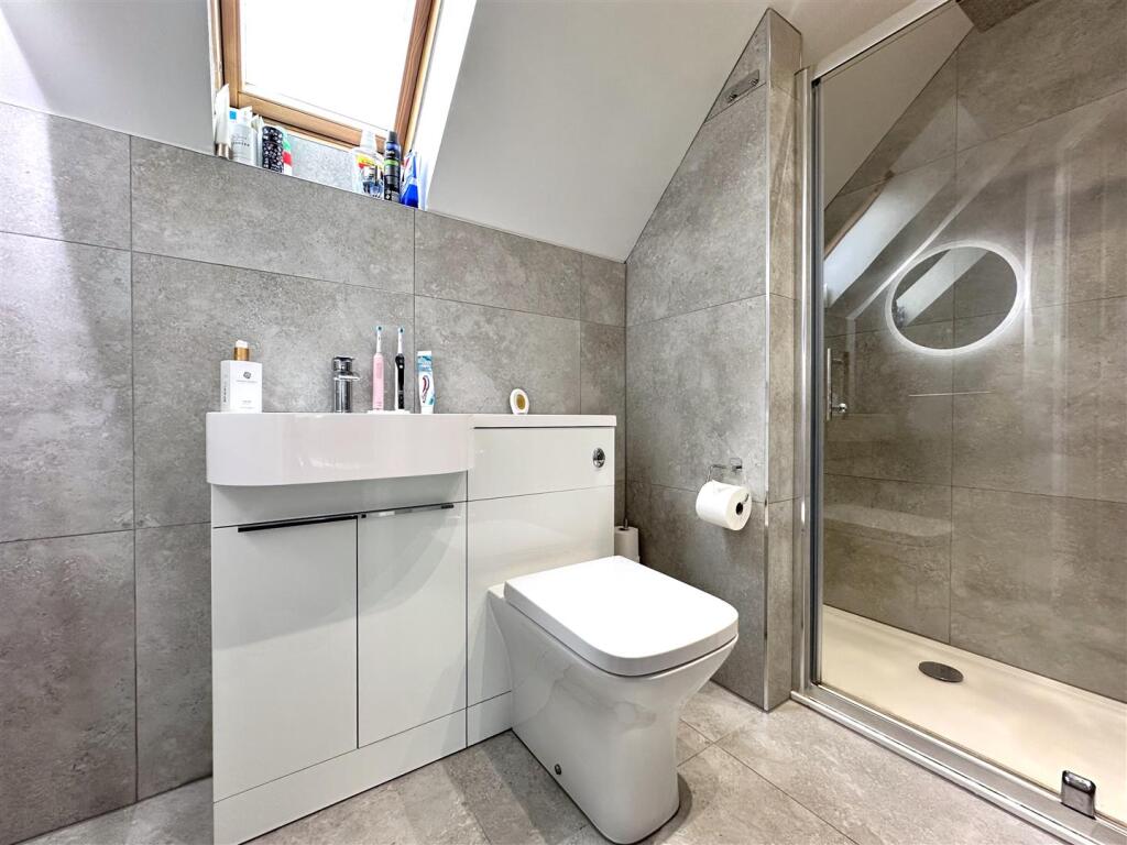 Contemporary Shower Room 460