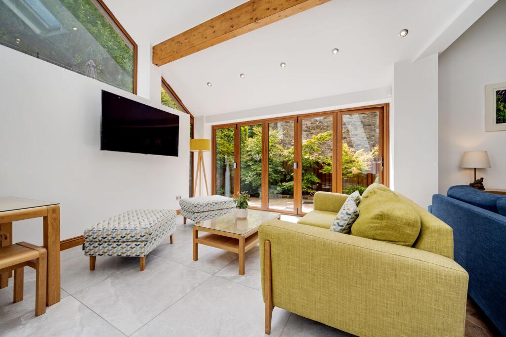 Open Plan Kitchen / Diner / Living