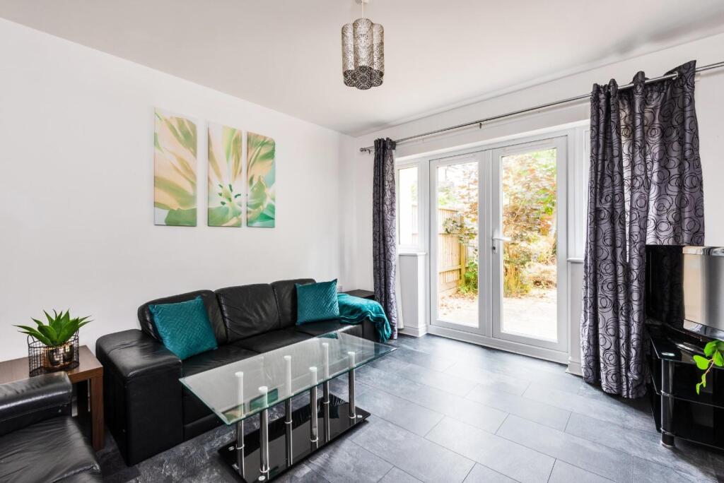 15 Breachwood View, Bath, BA2 2TX-5.jpg