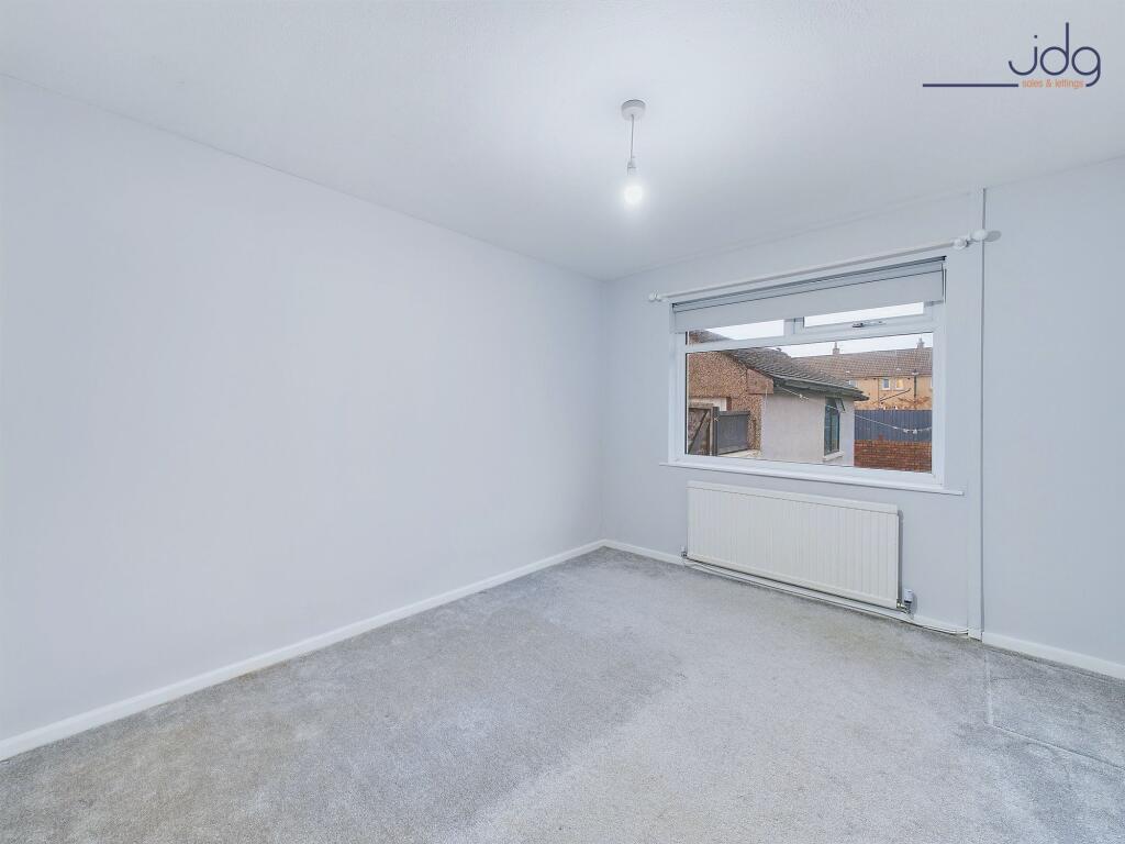 Main Bedroom to the Rear