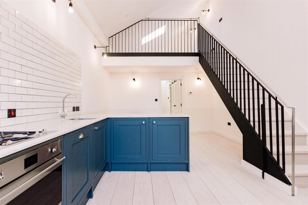 MB_visit 8_fonthill mews_8_21.jpg