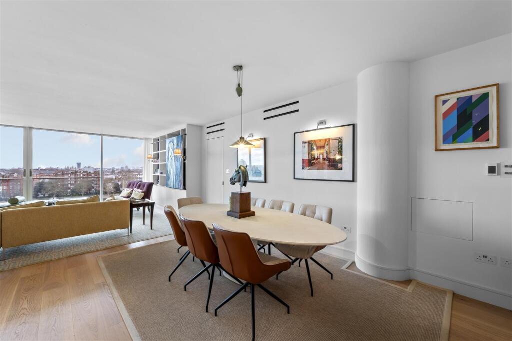 73 Riverside One,2.jpg