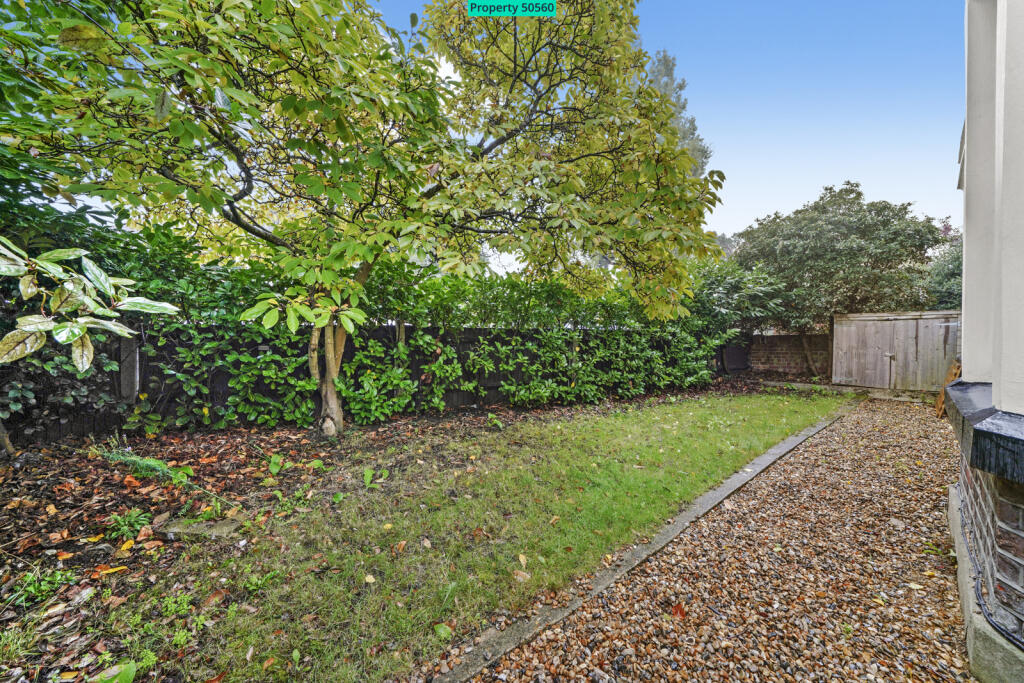 SECURE ENCLOSED PRIVATE AND EXCLUSIVE USE OF GARDE