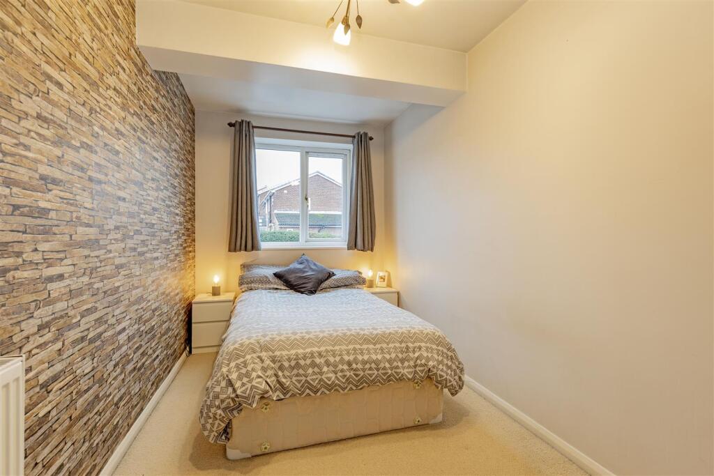Bedroom 1-2.jpg