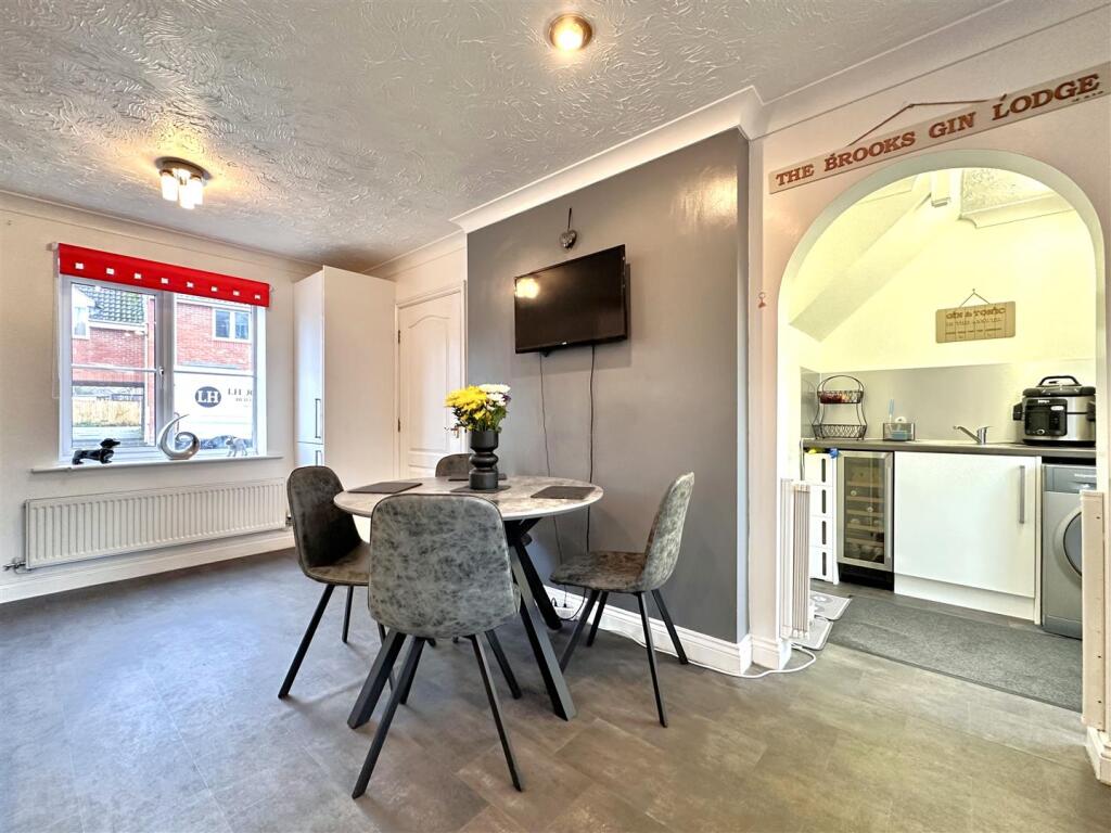 Dining Area Into Utility Room 636