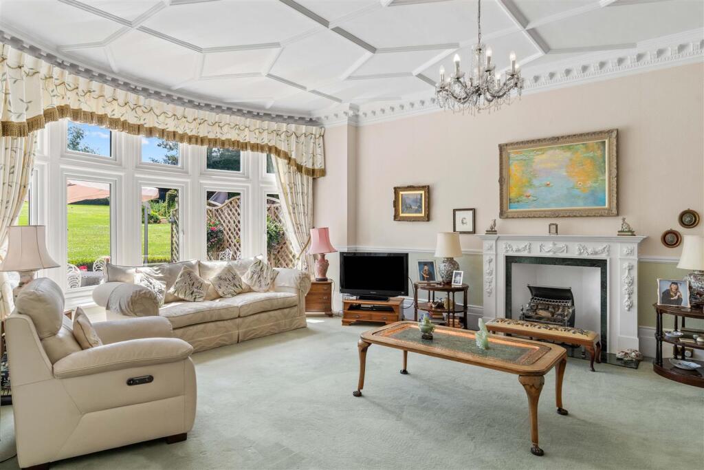 Sitting Room.jpg