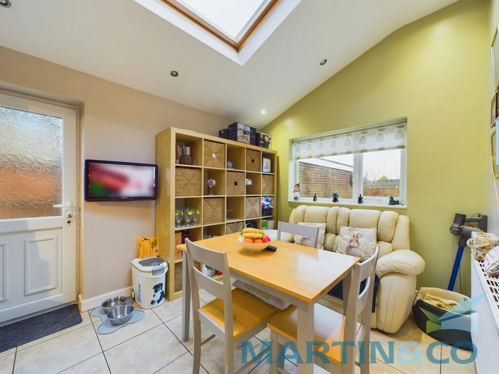 CAM01870G0-PR0148...