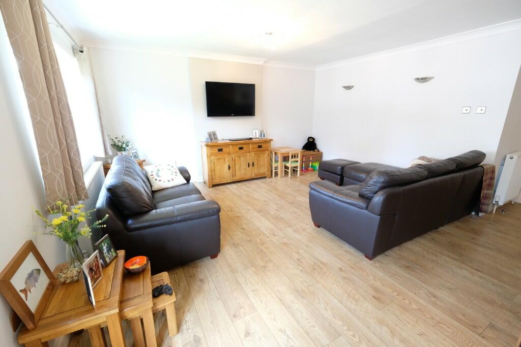 OPEN PLAN ROOM