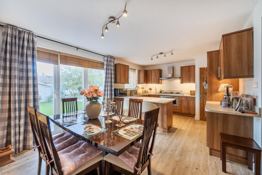 1354588-12-68c304...