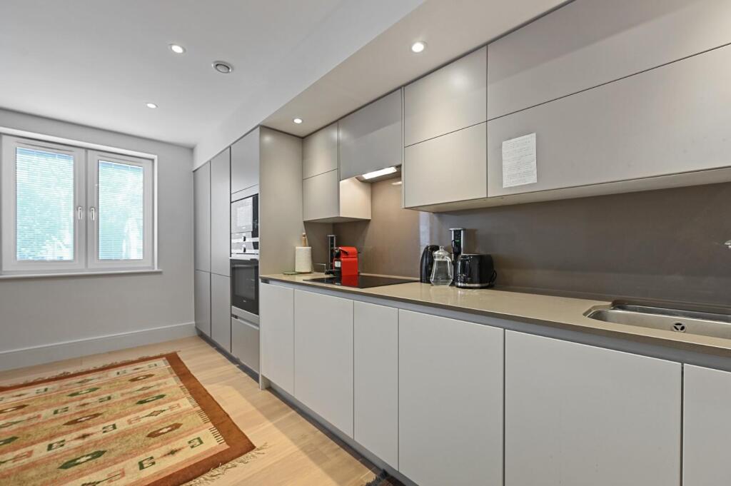 FBL - Bute Gardens - Kitchen3 (1).jpg