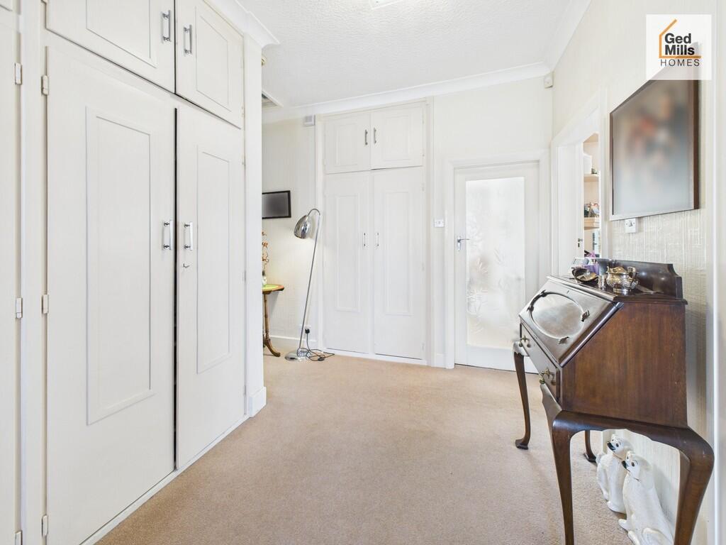 CAM04261G0-PR0034...