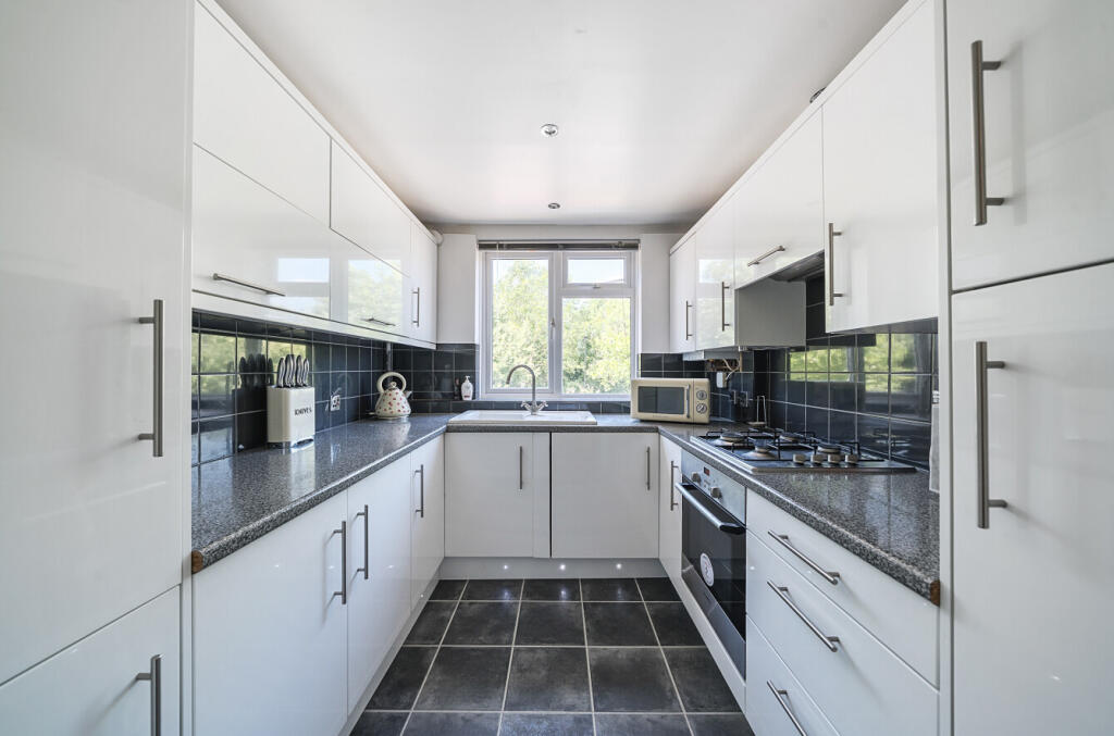 1319336-3-6867cec...