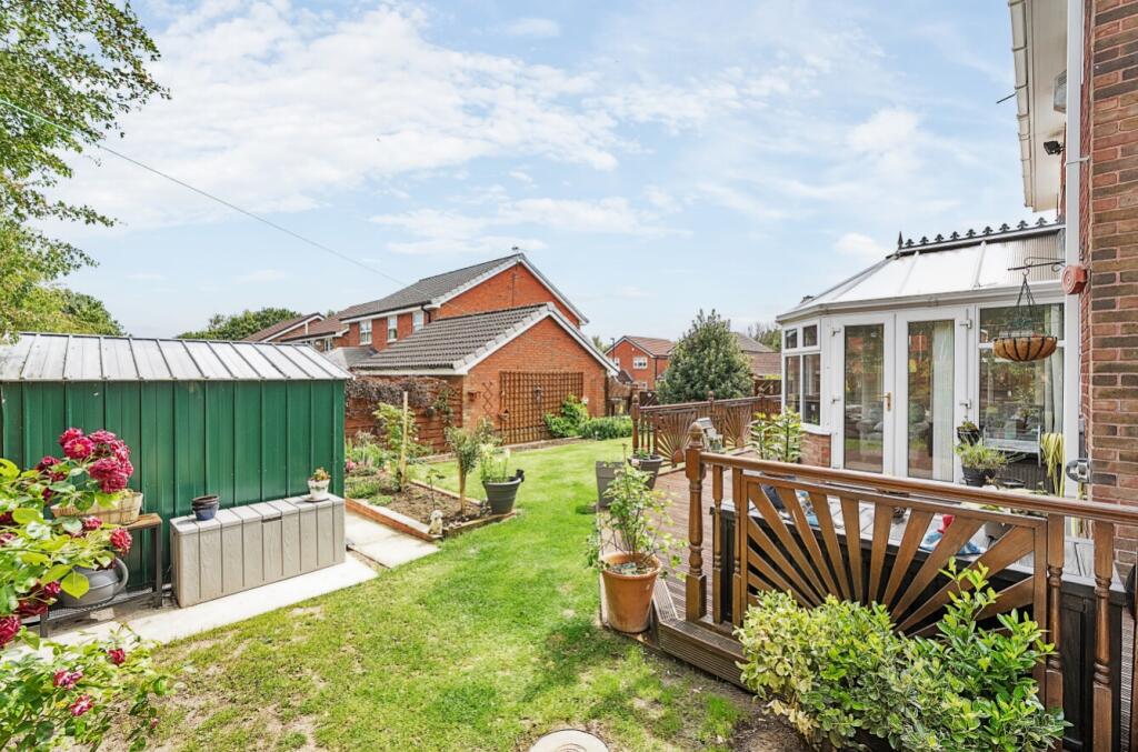 EweMove Harrogate Garden2